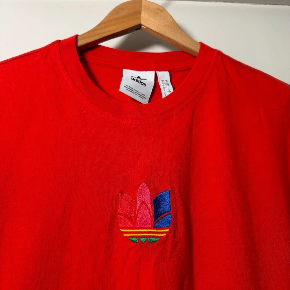 Adidas Originals 3D Trefoil T-Shirt Men's Red Embroidered Short Sleeve - Small